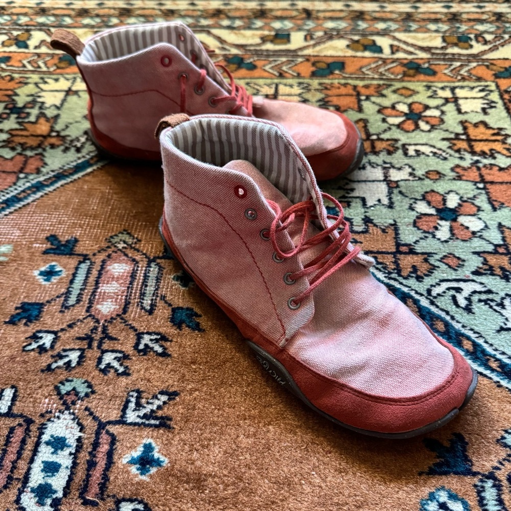 Wildling shoes pink lace-up barefoot ankle boots. Size EU 38.